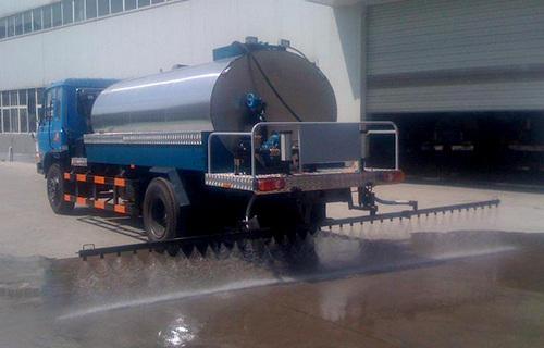 瀝青灑布車的瀝青罐如何清洗?